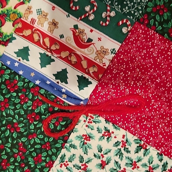 38"rnd 22" Sq 2- Christmas Tree Skirts Patchwork Hand stitched Tied adorable - Picture 7 of 9